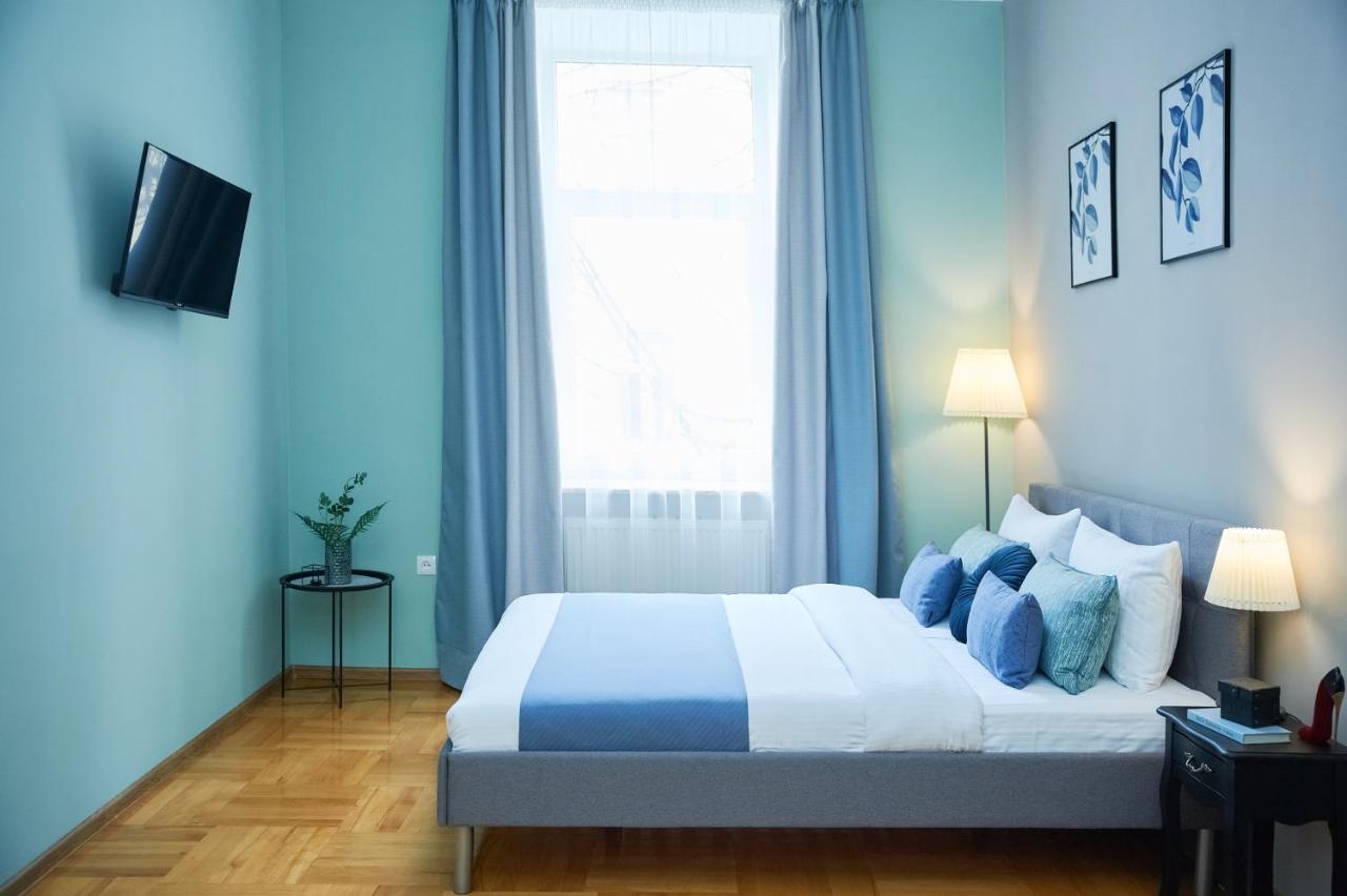 Cozy Apartment, 5mins To Opera Apartment *